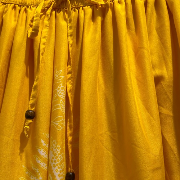 Uncategorized women’s full gathered XL swing skirt, elastic waist band & tie. - Picture 5 of 5